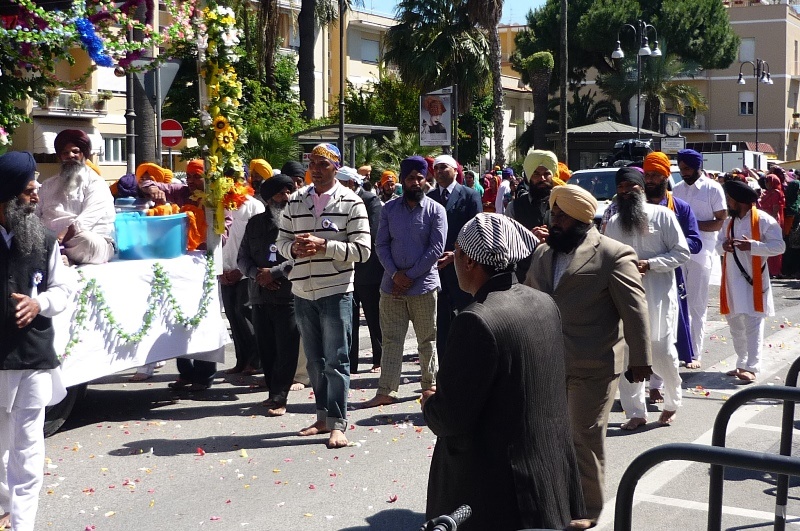 Cerimonia dei Indiani Sikh a Terracina